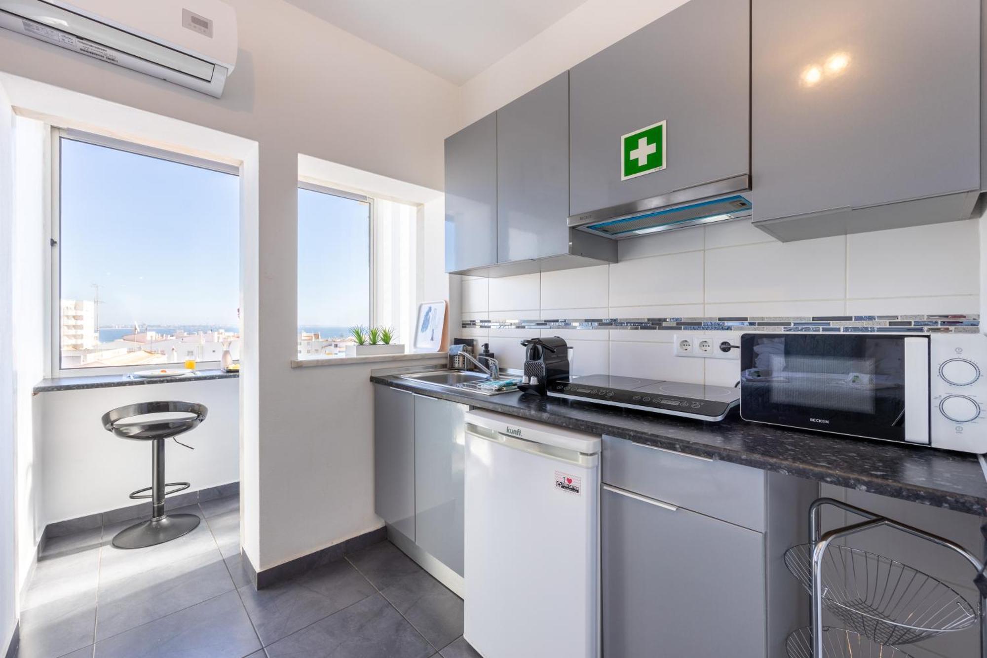 Stay On Top Apartments Lagos Buitenkant foto