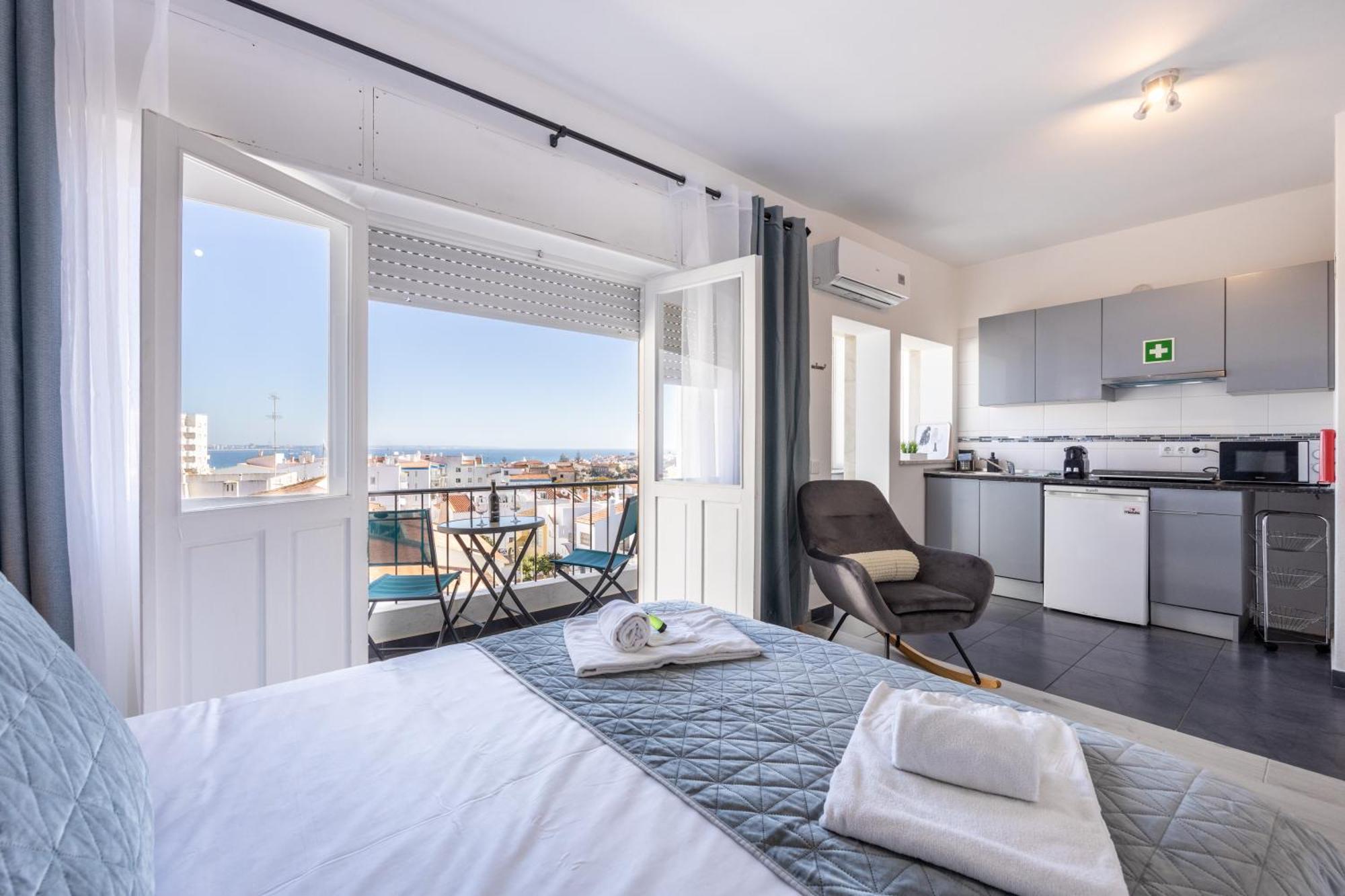 Stay On Top Apartments Lagos Buitenkant foto